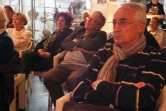 02. Großes Interesse an moderner Lyrik und Biografie