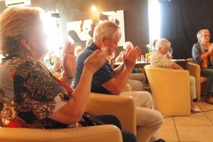 Applaus ist das Brot der Künstler