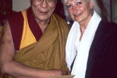 8_ Dr_ Gudrun John mit dem Dalai Lama _2_